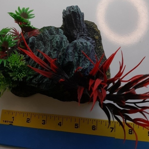 Aquarium Ornament - Rock Swim Through - Picture 10 of 10